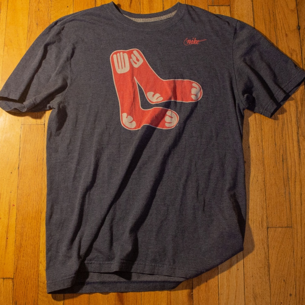 Nike Boston Red Sox Athletic T-Shirt Medium